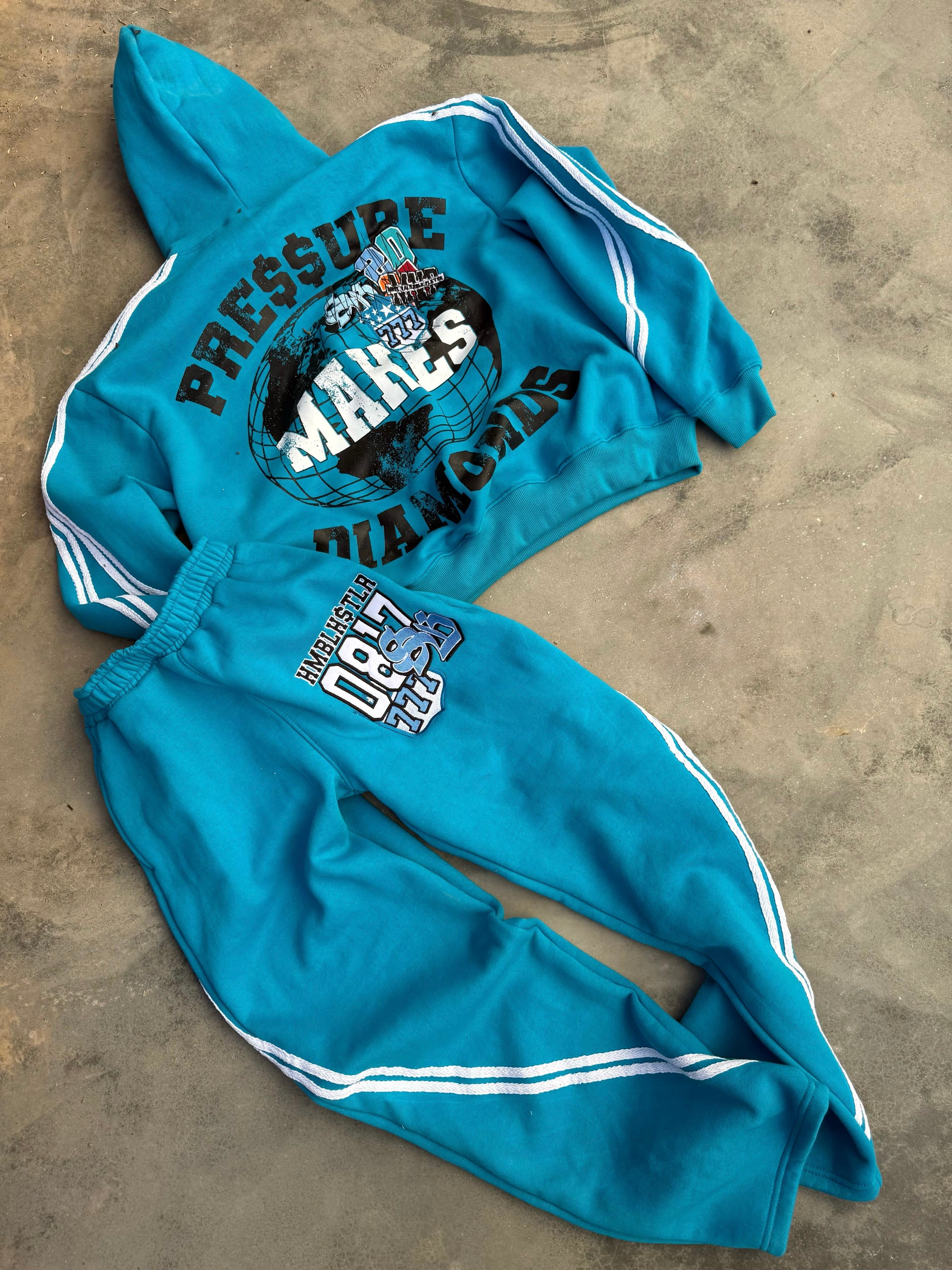 blue 0817 Collection